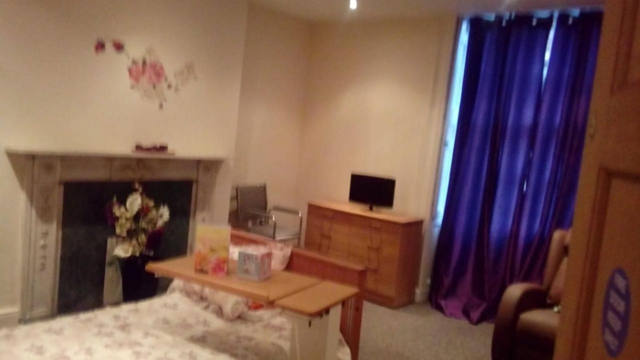 Carer 4 You Residential Home Upholland Ngoại thất bức ảnh
